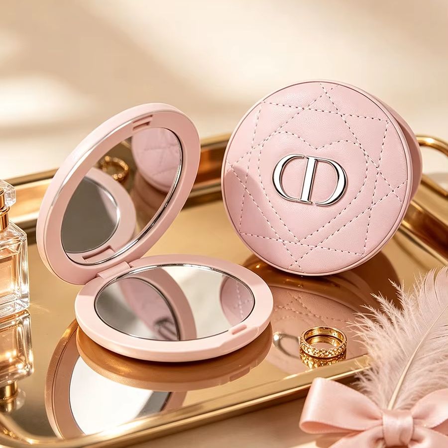 Beauty Makeup Dior - DIOR Leather Makeup Mirror Built‑In Double