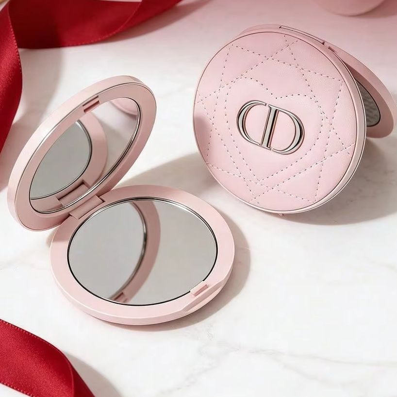 DIOR Leather Makeup Mirror Bui - Beauty Makeup Dior 评论和价格